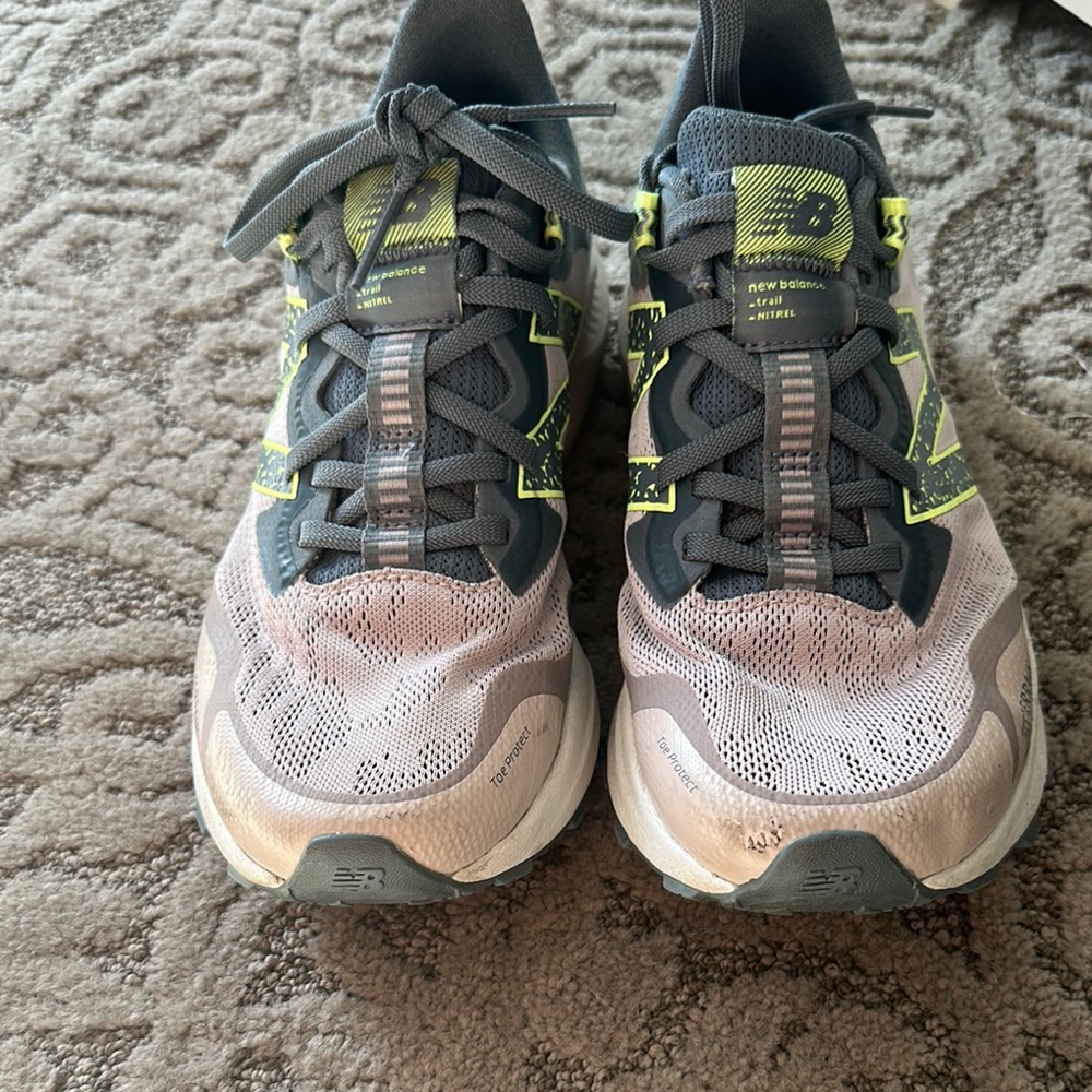 New balance gently worn gym shoes